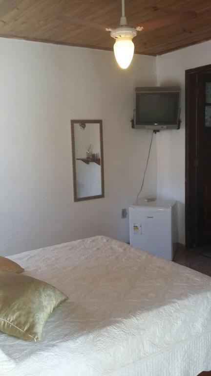 Suites Tropicana Guesthouse Cabo Frio Buitenkant foto